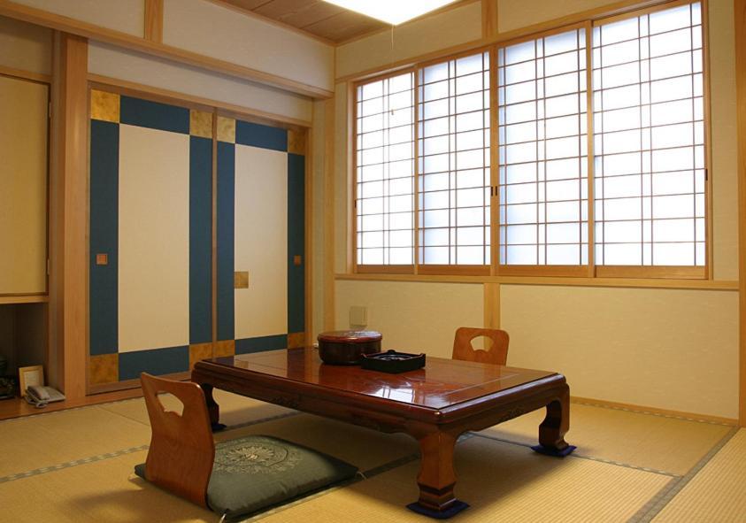 Ryokan Nakaya Misasa Habitación foto